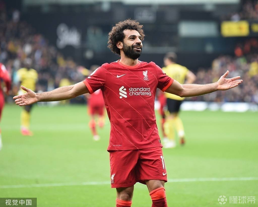 莱万多夫斯基巅峰对决，萨拉赫与40激战巴塞罗那分钟，挺进下一轮胜负难料！的简单介绍