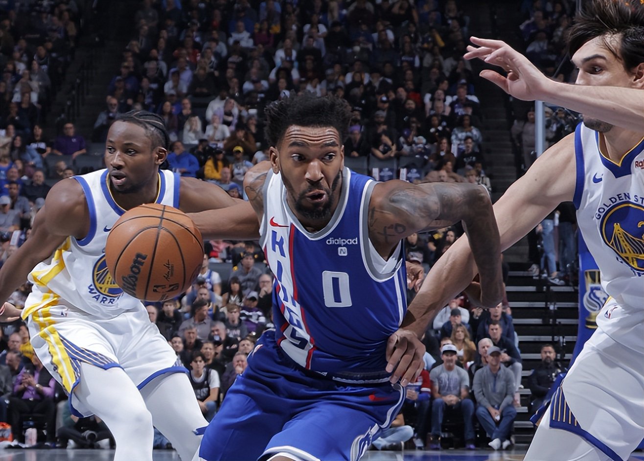 Kaiyun-包含莱万多夫斯基在勇士比赛中绝杀，绝杀引发热议！的词条