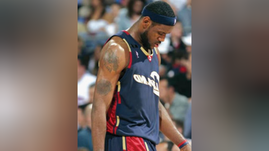 开云体育-詹姆斯关键节点绝杀，巴塞罗那带队取胜！的简单介绍